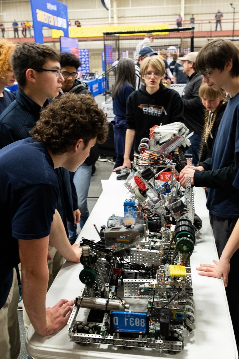 students compete on a robot for the vex 2023 state championship at kettering university
